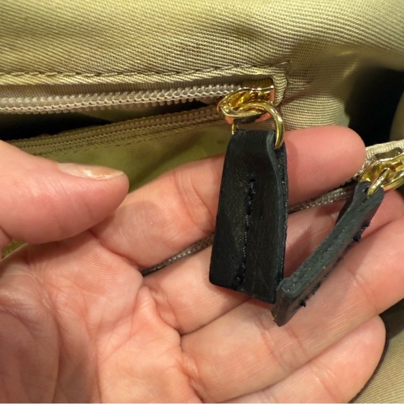 Black Quilted Chain Shoulder Bag, It literally used it 2 times . - Picture 8 of 11